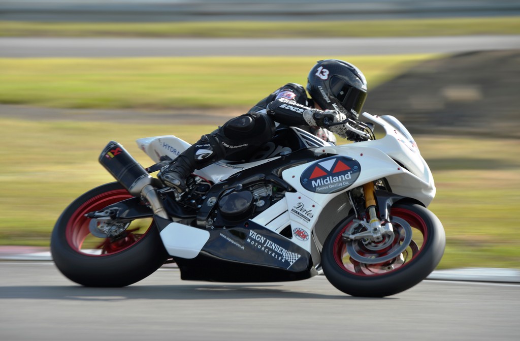 René Prang på den nye Aprilia RSV4 RF Superbike